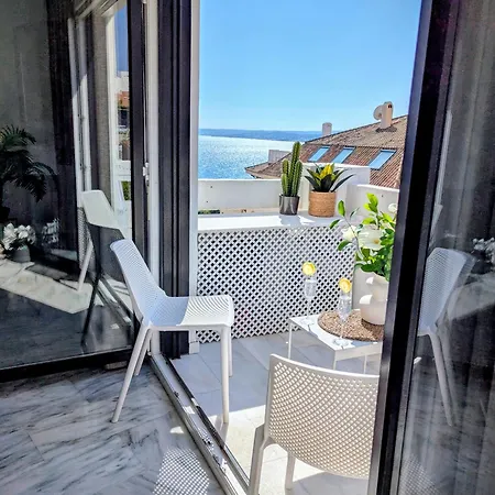 Pin4.1 - Beachfront 1br Near Port Lejlighed