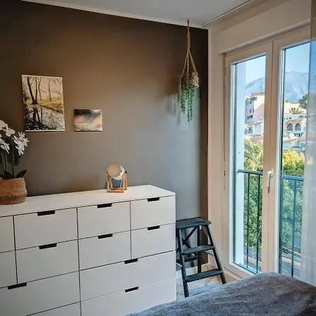 Lejlighed Pin4.1 - Beachfront 1br Near Port Estepona